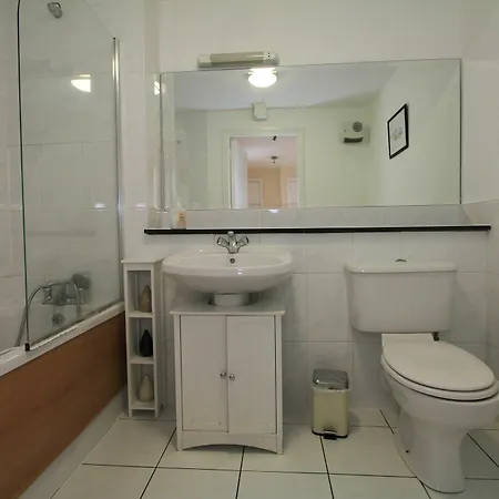 Point Village Modern Apartament